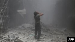 بسیاری از شهرهای سوریه به تلی از خاکستر بدل شده‌اند و بیمارستان‌ها و مراکز درمانی نیز از حملات مصون نبوده‌اند.