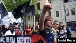 Vyacheslav Martynov (with arm raised), an organizer of the March for the Federalization of Kuban, has been actively involved in the local pro-democracy movement in Kharkiv.