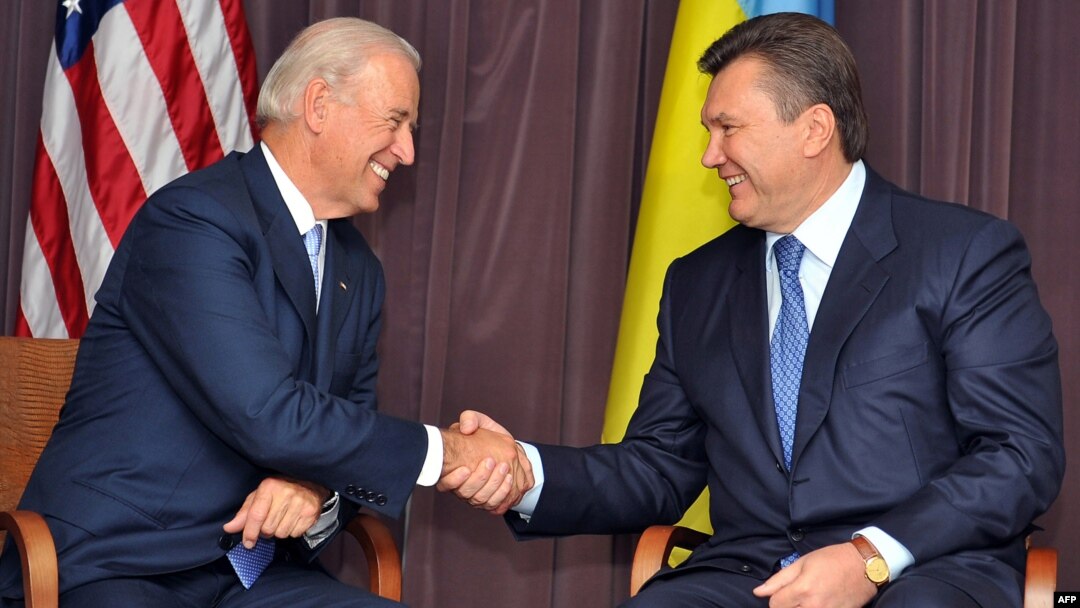 U.S. Vice President Joe Biden (left) at a 2009 meeting with Viktor Yanukovych, who was then in the opposition, in Kyiv