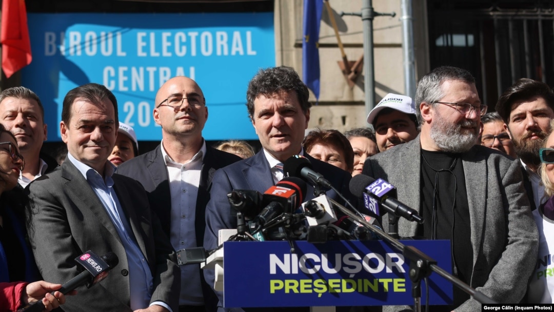 Primarul general al Capitalei, Nicușor Dan, și-a depus vinerea trecută dosarul de candidatură la alegerile prezidențiale.