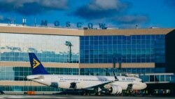 Самолет Air Astana в московском аэропорту