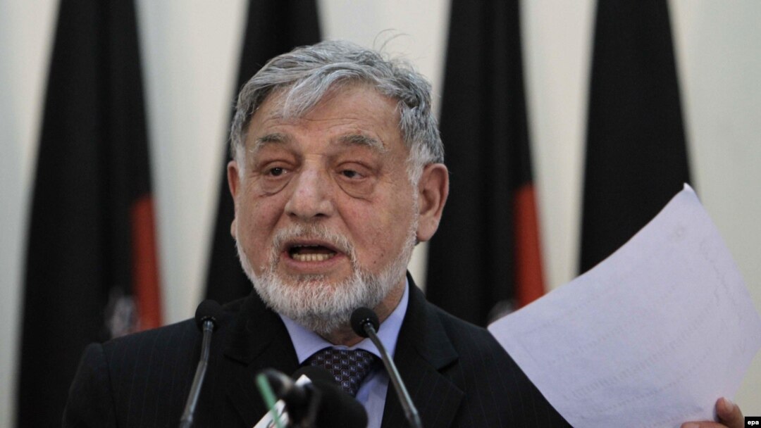 احمد یوسف نورستانی، رئیس کمیسیون مستقل انتخابات افغانستان اعلام کرد که انتخابات ریاست‌جمهوری این کشور به دور دوم کشیده می‌شود