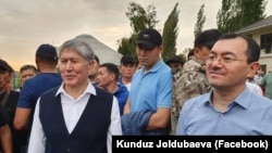 Almazbek Atambaýewiň tarapdarlary we garşydaşlary 3-nji iýulda  toplanyp, aýry-aýrylykda ýygnanyşyk geçirmegi planlaşdyrýarlar. 