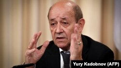 Fransanıñ tış işleri naziri Jan-İv Le Drian