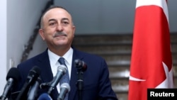Ministri i Jashtëm i Turqisë, Mevlut Cavusoglu. 