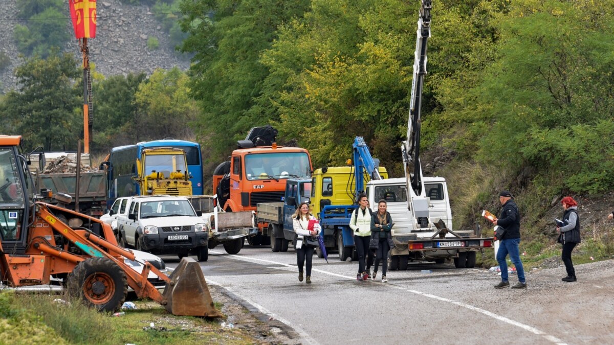 Bislimi e Petkoviq në Bruksel për situatën në veri - Vimarsana News