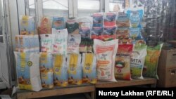 Продажа муки на одном из рынков Алматы. 7 ноября 2019 года.