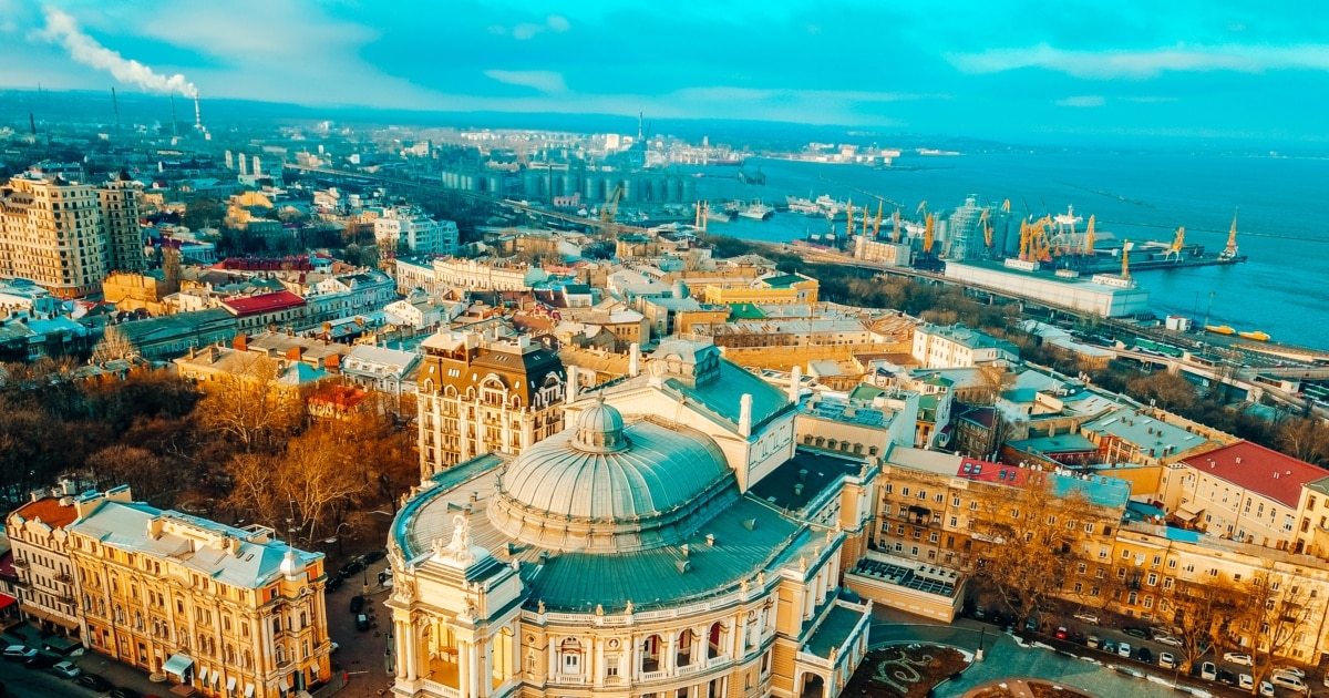 СБУ затримала двох посадовців Одеси за виправдовування агресії росії