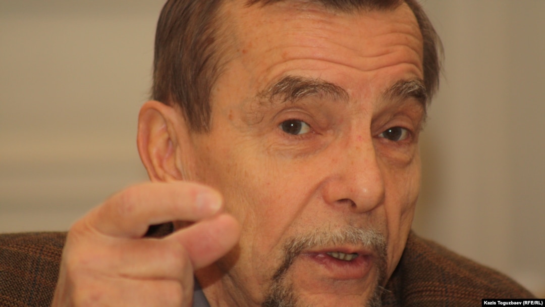 Лев Пономарев, инсанасул ихтиярал цІунулев