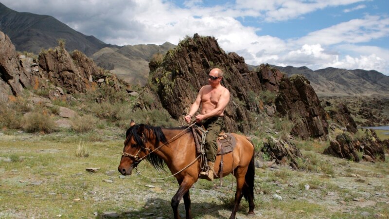 Британский премьер назвал Путина «примером токсичной маскулинности»