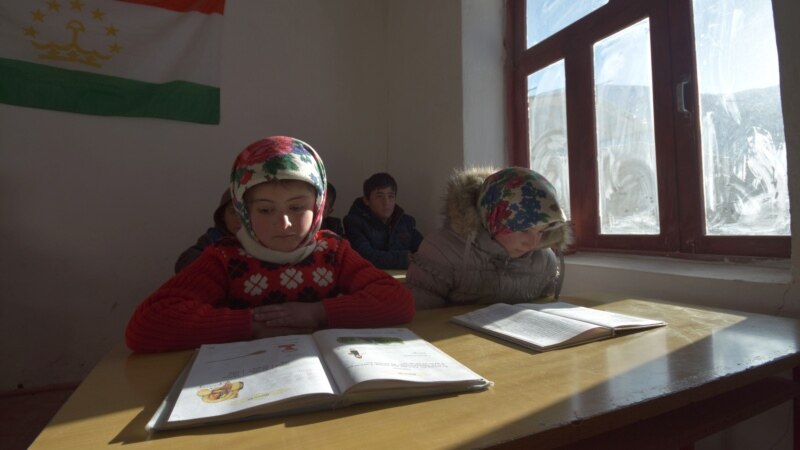 В Таджикистане построят пять новых школ на деньги России