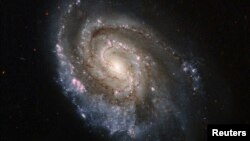 NASA-nyň "Hubble" teleskopy bilen düşüren suraty.