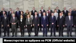Прв состанок на НАТО по промената на името на државата.
