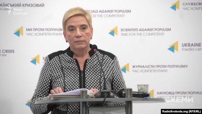 Ганна Соломатіна, колишня директорка одного з департаментів НАЗК, у 2017 році заявила про корупцію в Агентстві. НАЗК подало проти неї позов з вимогою спростувати ці свідчення