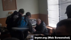 Арест Сергея Гайдука. Штаб ВМС ВСУ в Севастополе, 19 марта 2014 года