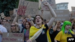 Previous legislation to limit the independence of two Ukrainian anti-corruption agencies had sparked protests across the country. 