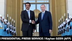 Эмир Катара Тамим бин Хамад Аль Тани и президент Турции Реджеп Эрдоган в Анкаре. Август 2018 года