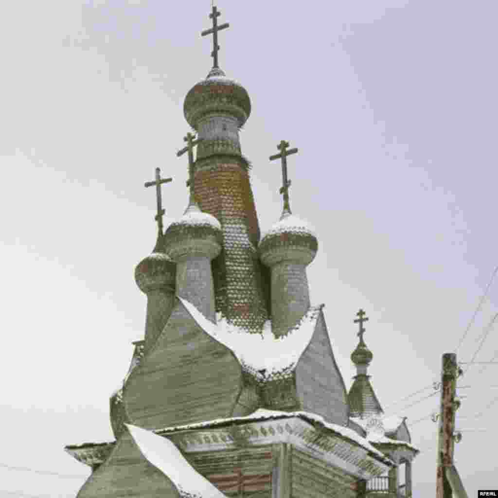 Russia's Vanishing Wooden Churches #14