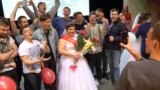 grab: Russian pageant winner