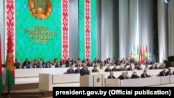 Ілюстрацыйнае фота. Аляксандар Лукашэнка выступае падчас пятага Belarus - All Belarusian People's Assembly, Minsk, 22jun2016