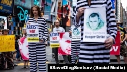 Акції на підтримку Олега Сенцова відбуваються по всьому світу (на фото – Нью-Йорк)