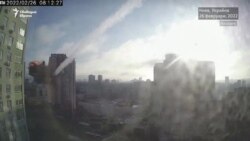 Ракета удари жилищен блок в Киев