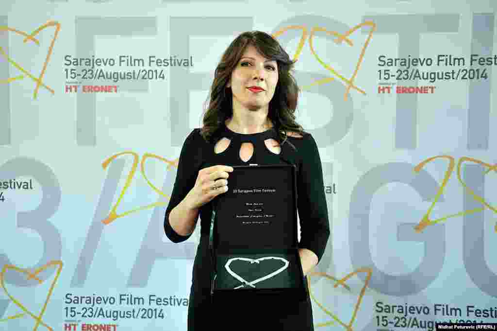 Gruzijska režiserka&nbsp;Tinatin Kajrishvili uručiće Srce Sarajeva za najbolju glumicu Marii Kitii, glumici koja je ostvarila ulogu u njenom ostvarenju &quot;Nevjeste&quot;