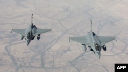 Два французских истребителя "Rafale" отправились в разведывательный полет над Ираком