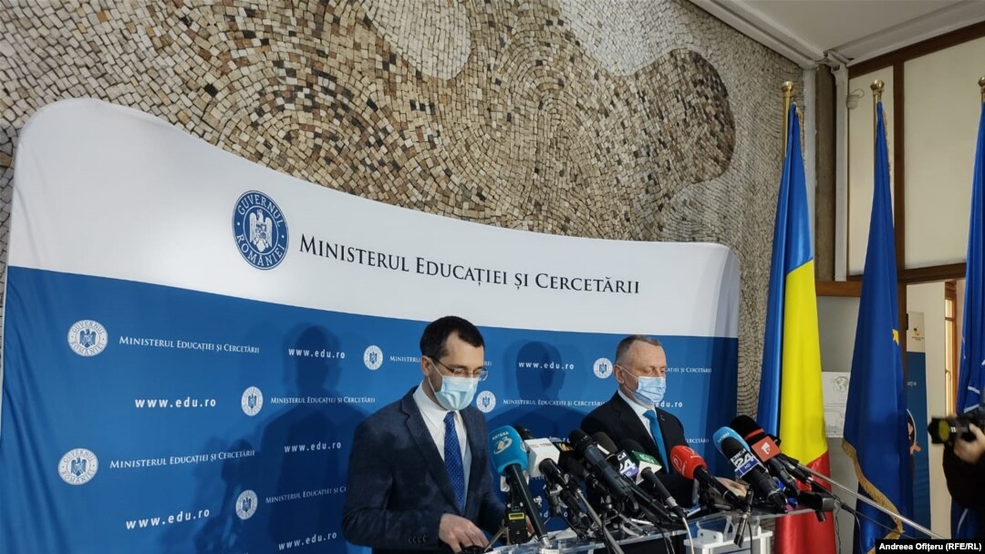 Vlad Voiculescu și Sorin Cîmpeanu anunță regulile pentru redeschiderea școlilor