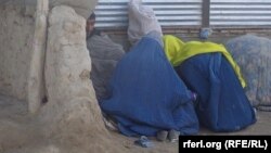 آرشیف- زنان معتاد به مواد مخدر در ولایت جوزجان. عکس جنبه تزئینی دارد