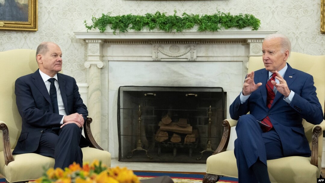 U.S. President Joe Biden (left) made his remarks at a meeting in Washington with German Chancellor Olaf Scholz. (file photo)