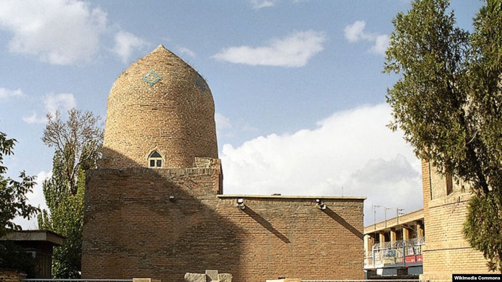 مقبره استر و مردخای در همدان که یکی از مهم‌ترین زیارتگاه یهودیان در ایران است