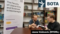 Vladimir Shmelev dhe Aleksandar Zarickij nga Fakulteti i Arteve dhe Shkencave të Lira (FLAS) në Budvë. Korrik, 2025.