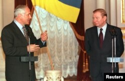 Президент України Леонід Кучма (праворуч) і прем’єр-міністр Ізраїлю Біньямін Нетаньягу. Київ, 21 березня 1999 року
