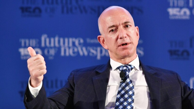 Vlasnik Amazona Jeff Bezos na vrhu Forbesove liste najbogatijih