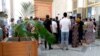 Огромные очереди перед банкоматами в Туркменистана стали обыденностью