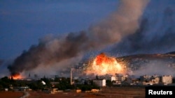 Pamje nga sulmet e të hënës në Kobani