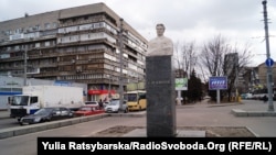 Пам’ятник Сергію Кірову в Дніпропетровську, архівне фото 