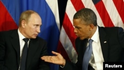Путин и Обама в последние годы редко проводят двусторонние встречи. И эти встречи всегда довольно короткие