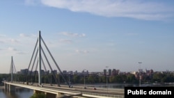 Мост Свободы в Нови Саде тоже был разрушен бомбой, но его, в отличие от телебашни, восстановили