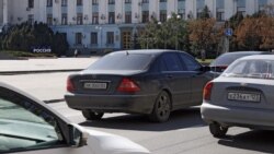 На украинских номерах по Крыму 