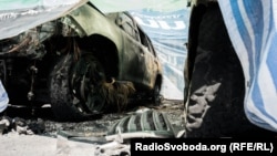 Спалені автомашини місії ОБСЄ в Донецьку, 9 серпня 2015 року