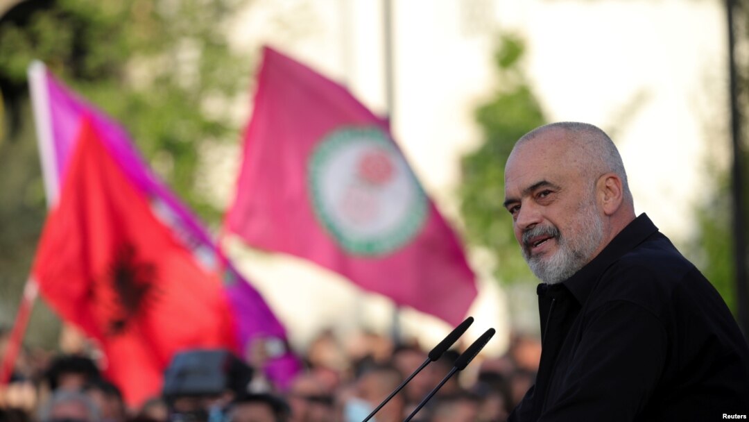 Premierul Edi Rama a declarat victorie pentru Partidul Socialist la alegerile din aprilie, când partidul său a câștigat 74 din cele 140 de locuri din Parlament.