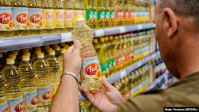 Едно од најпродаваните масла произведено од компанијата Флуиди, која моментално извезува помалку од една третина од своите производи