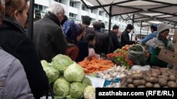 Aşgabadyň Teke bazary (arhiw suraty) 