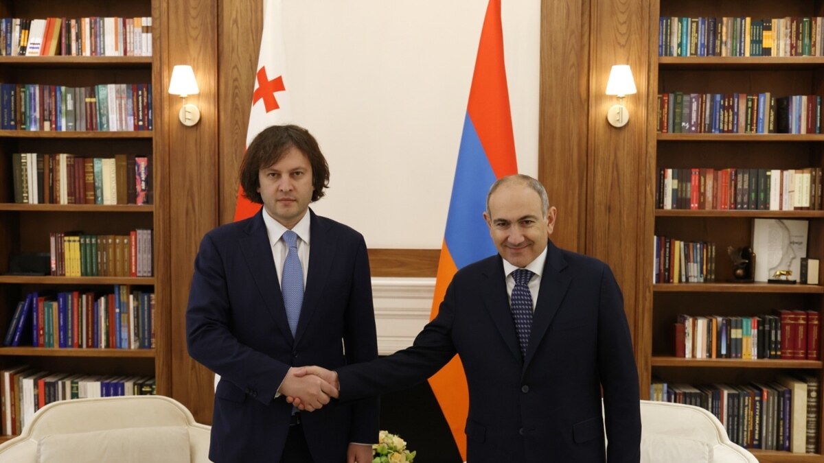 ირაკლი კობახიძე კვლავ სომხეთში ჩავიდა - ის ნიკოლ ფაშინიანს შეხვდა