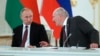 Лукашенко проти Путіна: «Не треба перед росіянами ставати на коліна»