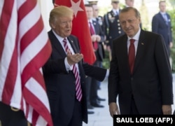 Donald Trump îl primește în vizită pe Recep Tayyip Erdogan, la Casa Albă de la Washington, 16 mai 2017