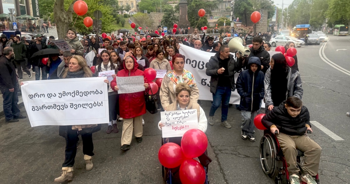 დიუშენის სინდრომის მქონე ბავშვების მხარდასაჭერად მარში გაიმართა