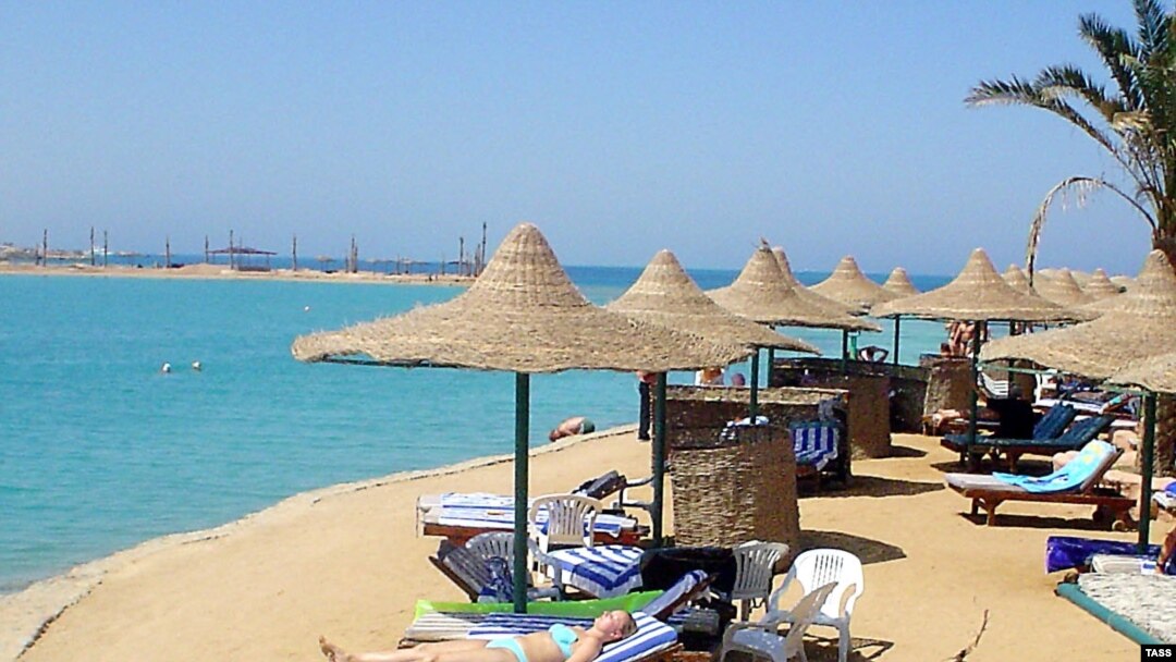 Египетские курорты привлекают французских политиков отдохнуть за счет принимающей стороныинимающе